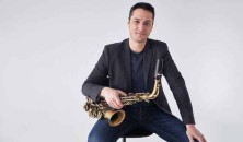 L’artiste en résidence, Benjamin Deschamps donne son premier Concert apéro à la Maison André-Bourbeau des JMC